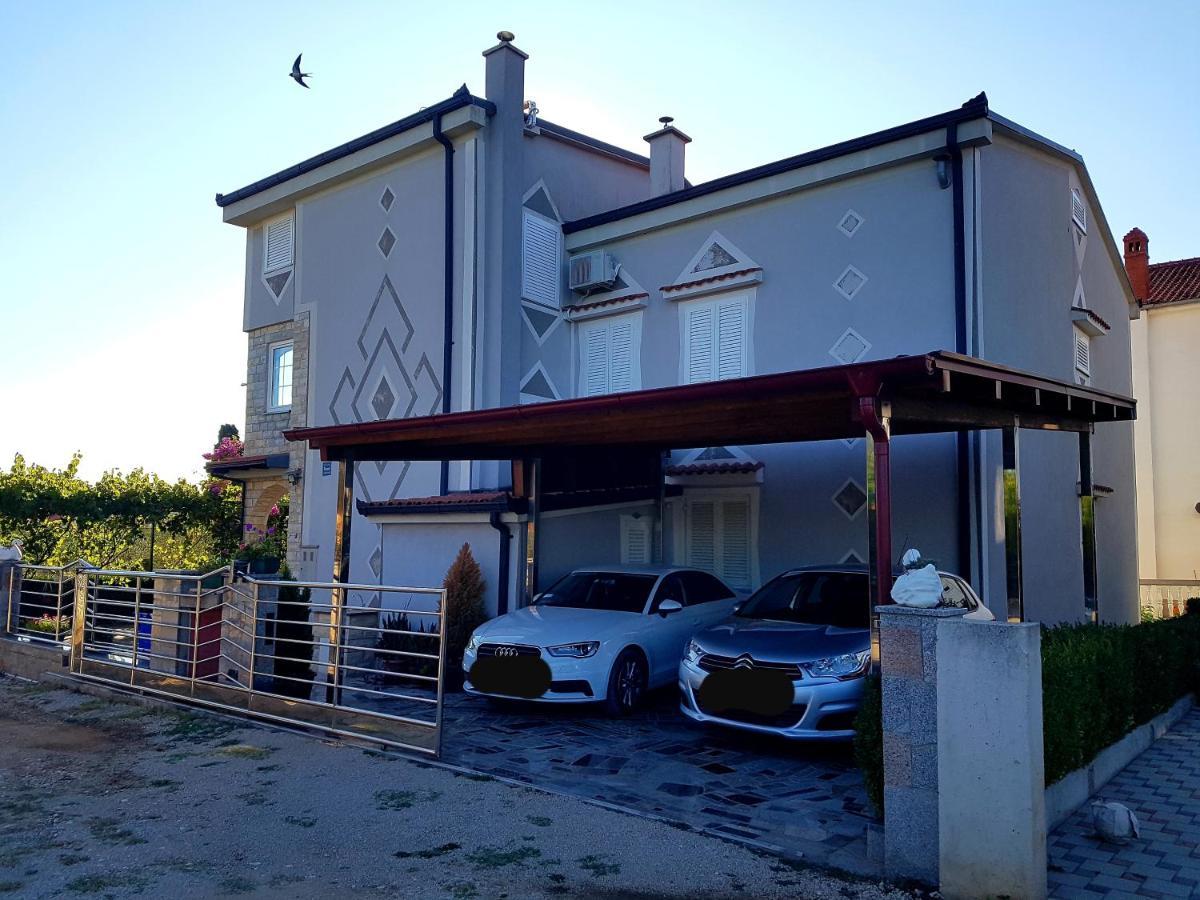 Apartments Petar & Anka Biograd Na Moru Ngoại thất bức ảnh