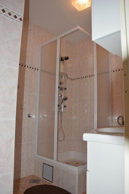 Apartments Petar & Anka Biograd Na Moru Phòng bức ảnh