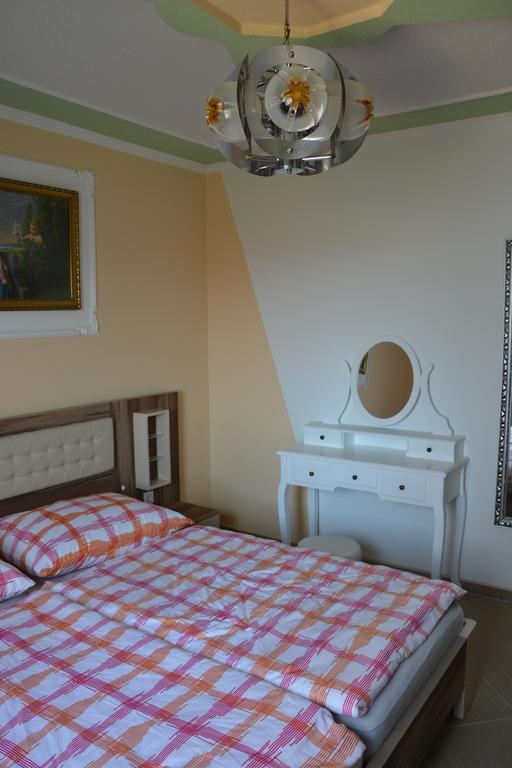 Apartments Petar & Anka Biograd Na Moru Phòng bức ảnh