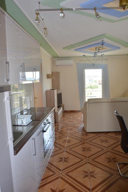 Apartments Petar & Anka Biograd Na Moru Phòng bức ảnh