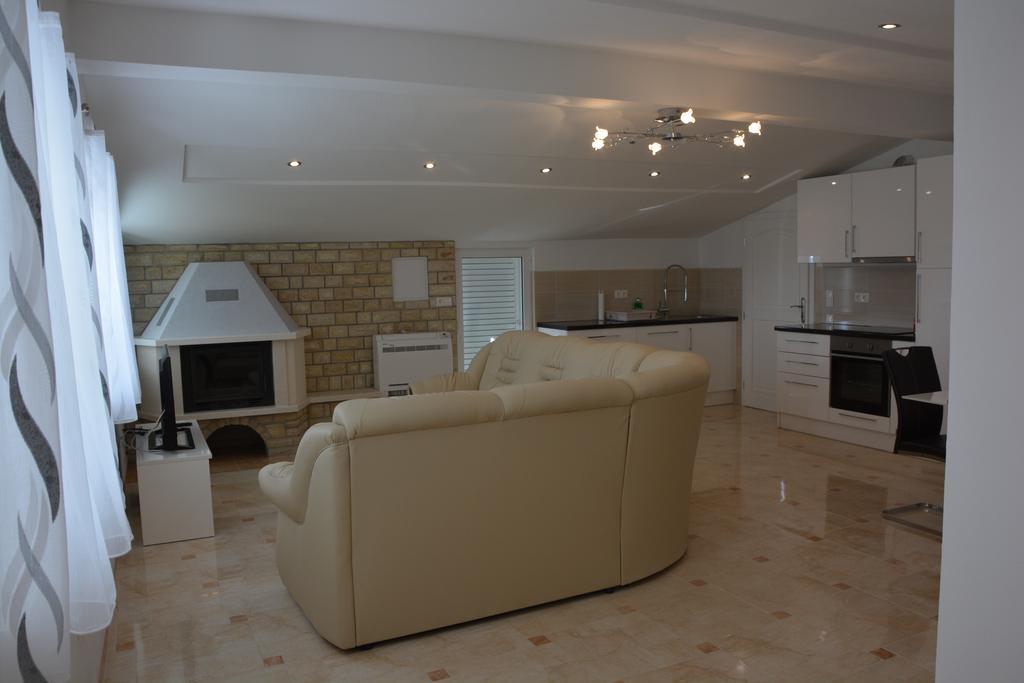 Apartments Petar & Anka Biograd Na Moru Ngoại thất bức ảnh