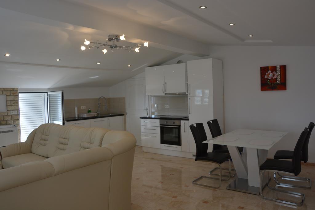 Apartments Petar & Anka Biograd Na Moru Ngoại thất bức ảnh