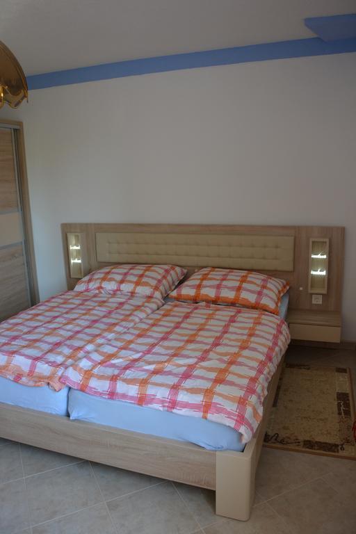 Apartments Petar & Anka Biograd Na Moru Ngoại thất bức ảnh